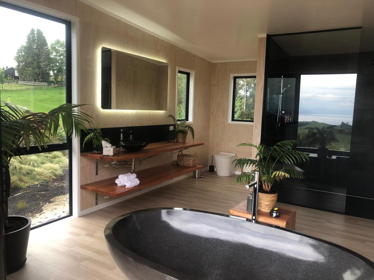 Whakaipo Bay Cabin Retreat 타우포 호 외부 사진